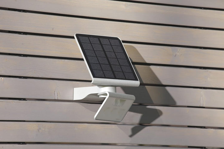 Steinel Solar-Aussenleuchte XSolar L-S silber, 140° Bewegungsmelder, 8 m Reichweite, für Garten, Ter