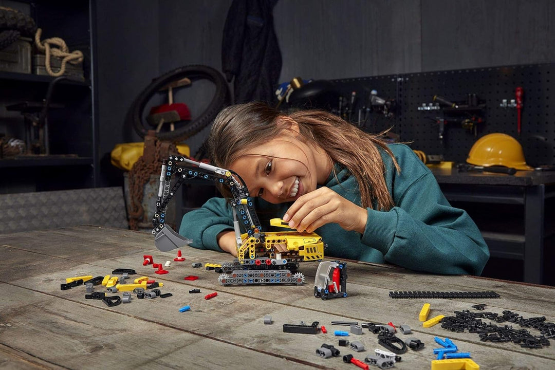 LEGO Technic 42121 - Raupenbagger/Raupentraktor 2-in-1 (569 Teile)