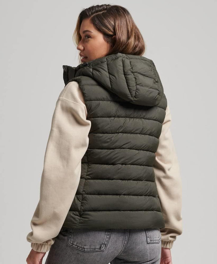 Superdry Damen Code Mountain Fuji Gepolsterte Weste, Khaki, Grösse 42, Fussball-Gitter Khaki, 40