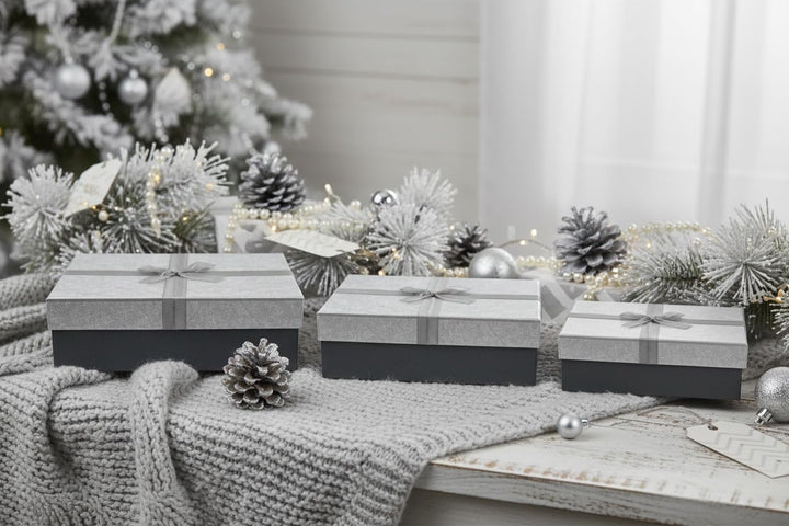 Emartbuy Set mit 3 stabilen Geschenkboxen, dunkelgraue Box mit silbernem Deckel, brauner Innenseite