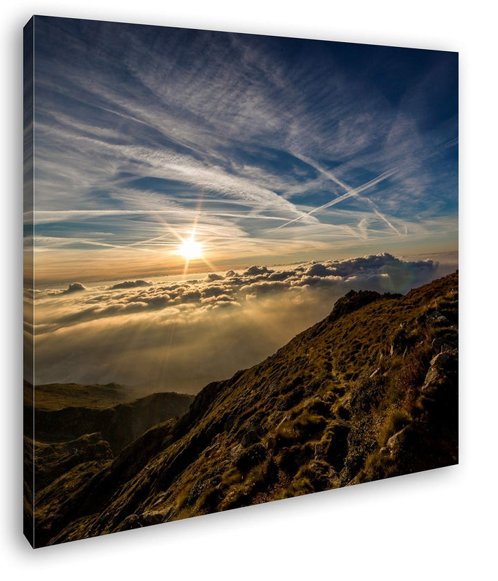 berührende Berglandschaft über den Wolken Format: 70x70 als Leinwand, Motiv fertig gerahmt auf Echth