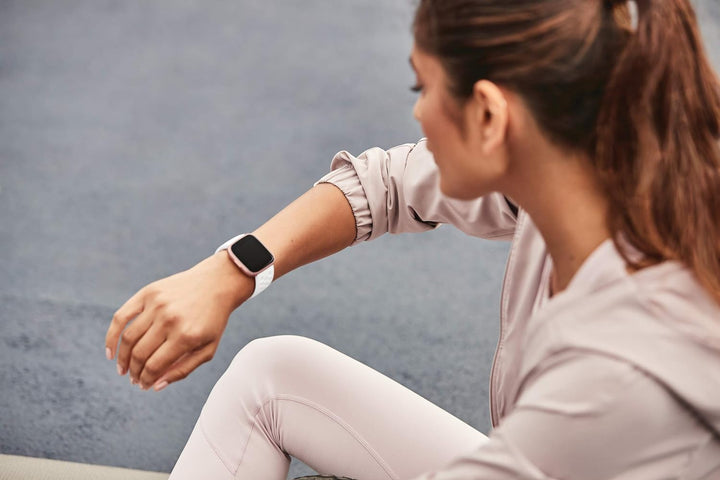 Sport-Zubehörarmband für Fitbit Versa 2 L Frostweiss, L Frostweiss