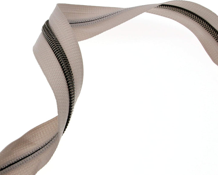 5# Metallische Nylonspulen-Reissverschlüsse 9.1m antikes Messing zähne Beige Band mit 25 Stück Schie