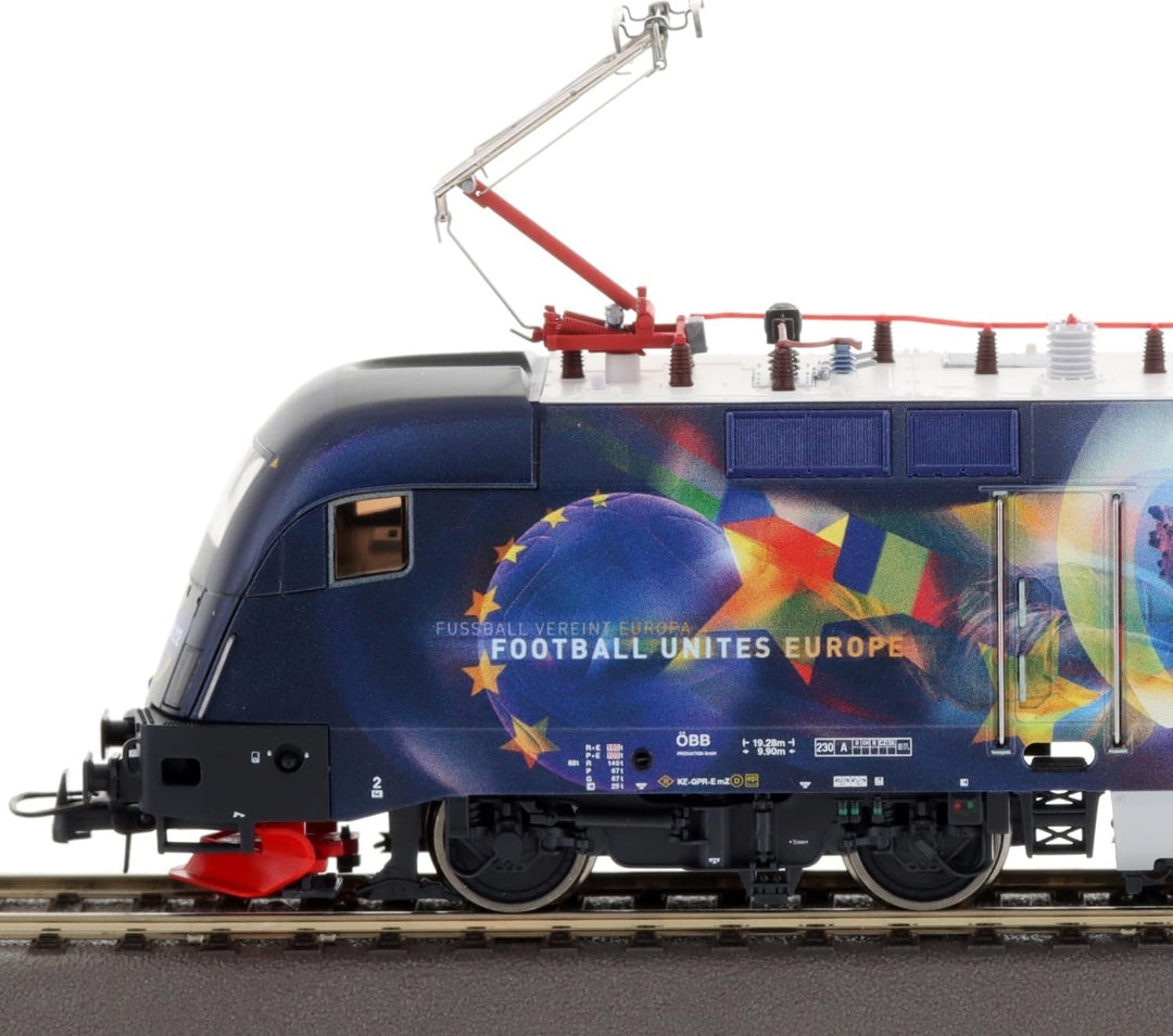 Roco 7520062 H0 E-Lok Rh 1116 Fussball vereint Europa der ÖBB