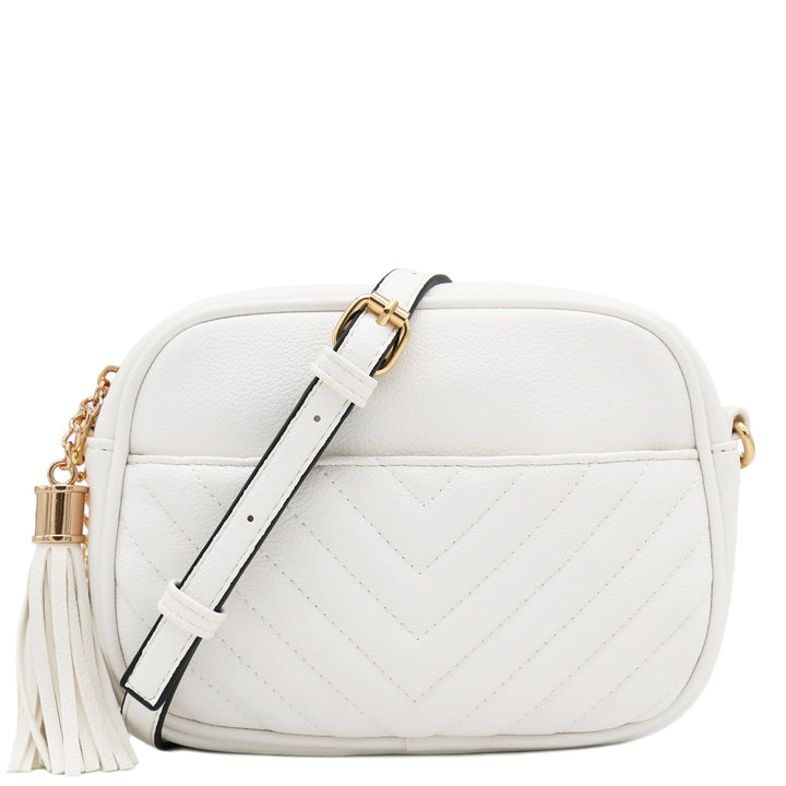 FashionPuzzle Chevron gesteppte Crossbody-Kameratasche mit Kettenriemen und Quaste Weiss/Opulenter G