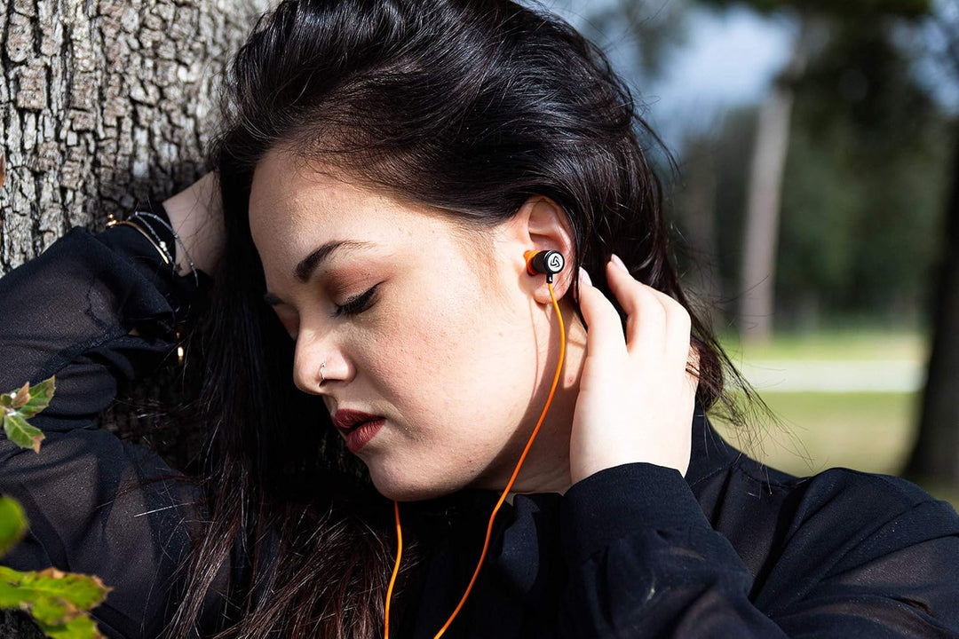 LUDOS Ultra Kopfhörer In Ear Ohrhörer mit Kabel und Mikrofon, Kristallklarer Klang, Ausgewogene Höhe
