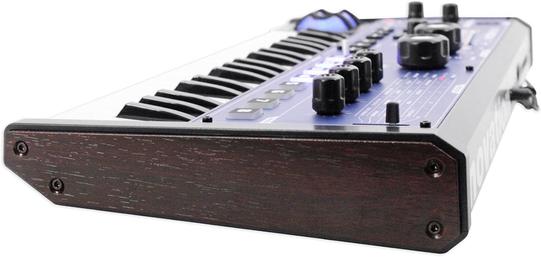 Novation MiniNova, kompakter VA-Synthesizer mit 37 Minitasten – Robuster, kompakter, leistungsstarke