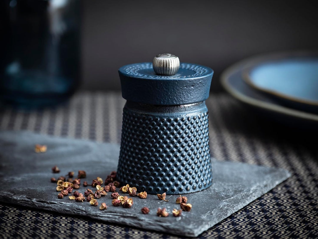 Peugeot Bali Fonte Manuelle Pfeffermühle, Klassische Mahlgradeinstellung, Höhe: 8 cm, Gusseisen, Bla