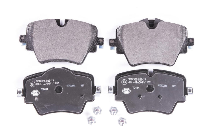 HELLA PAGID 8DB 355 023-131 Bremsbelagsatz - T2434 - Dicke/Stärke: 18.6mm - Bremssystem: Lucas - für