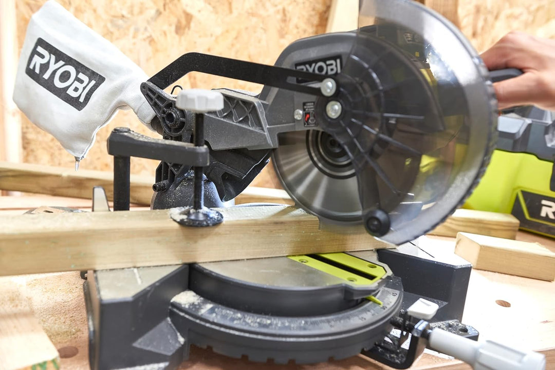 RYOBI 18 V ONE+ Akku-Kapp-/Gehrungssäge EMS190DCL (Sägeblattdurchmesser 190 mm, Leerlaufdrehzahl 450