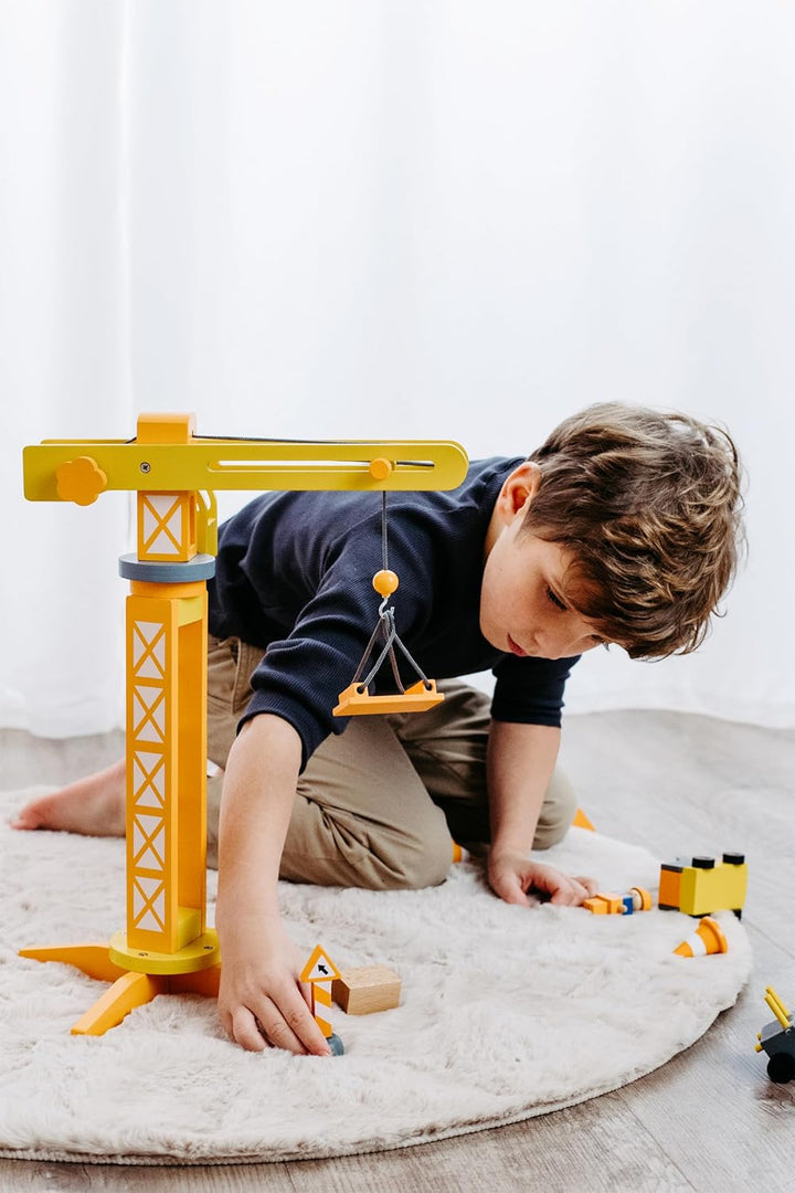 small foot Baukran mit Baustellenzubehör aus Holz, Spiel-Set für Kinder ab 3 Jahren, 12007, Baukran