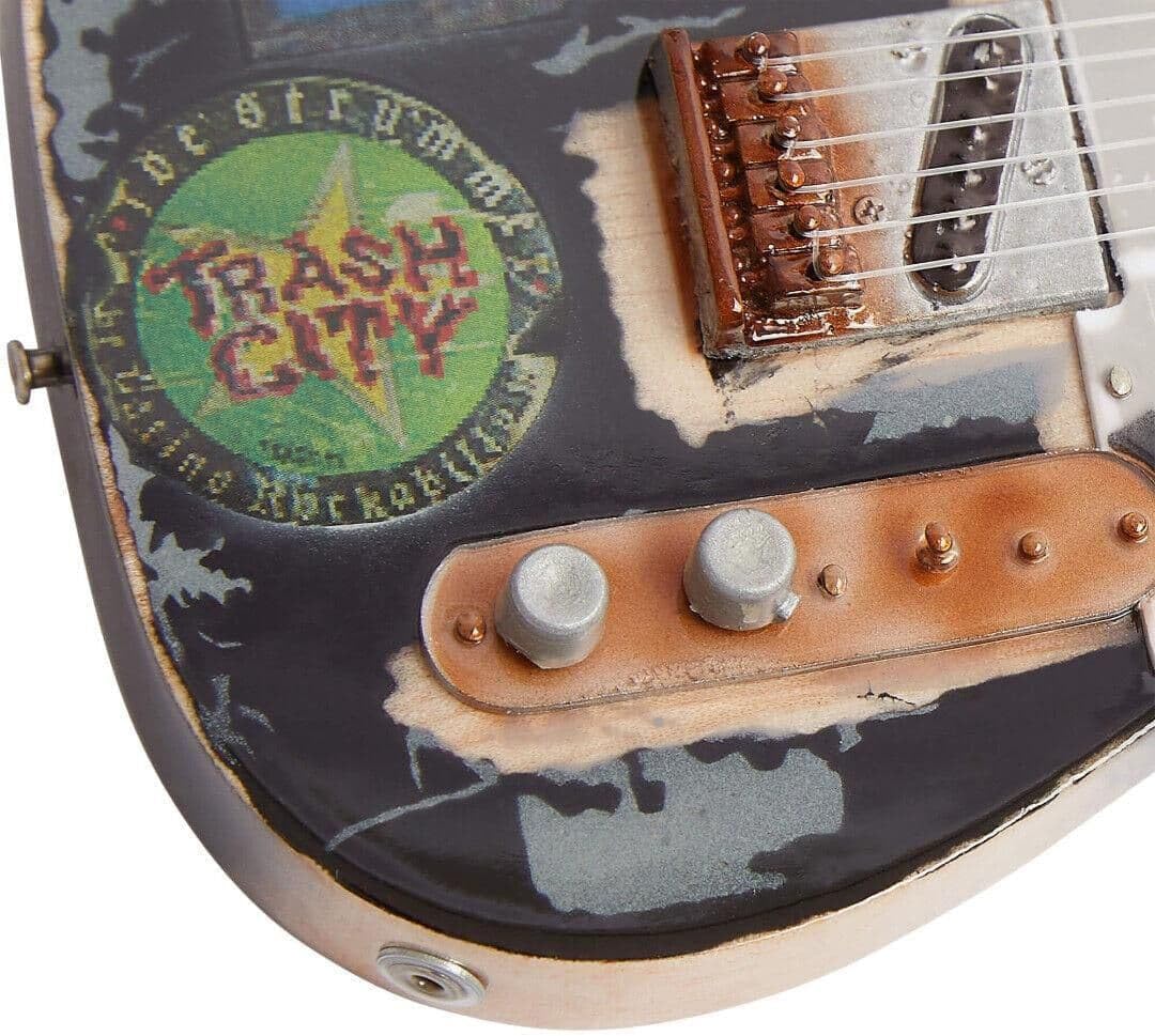 Axman Joe Strummer (The Clash) – 1966 Gitarre: Miniatur-Gitarre-Nachbildung, handgefertigt, Ornament