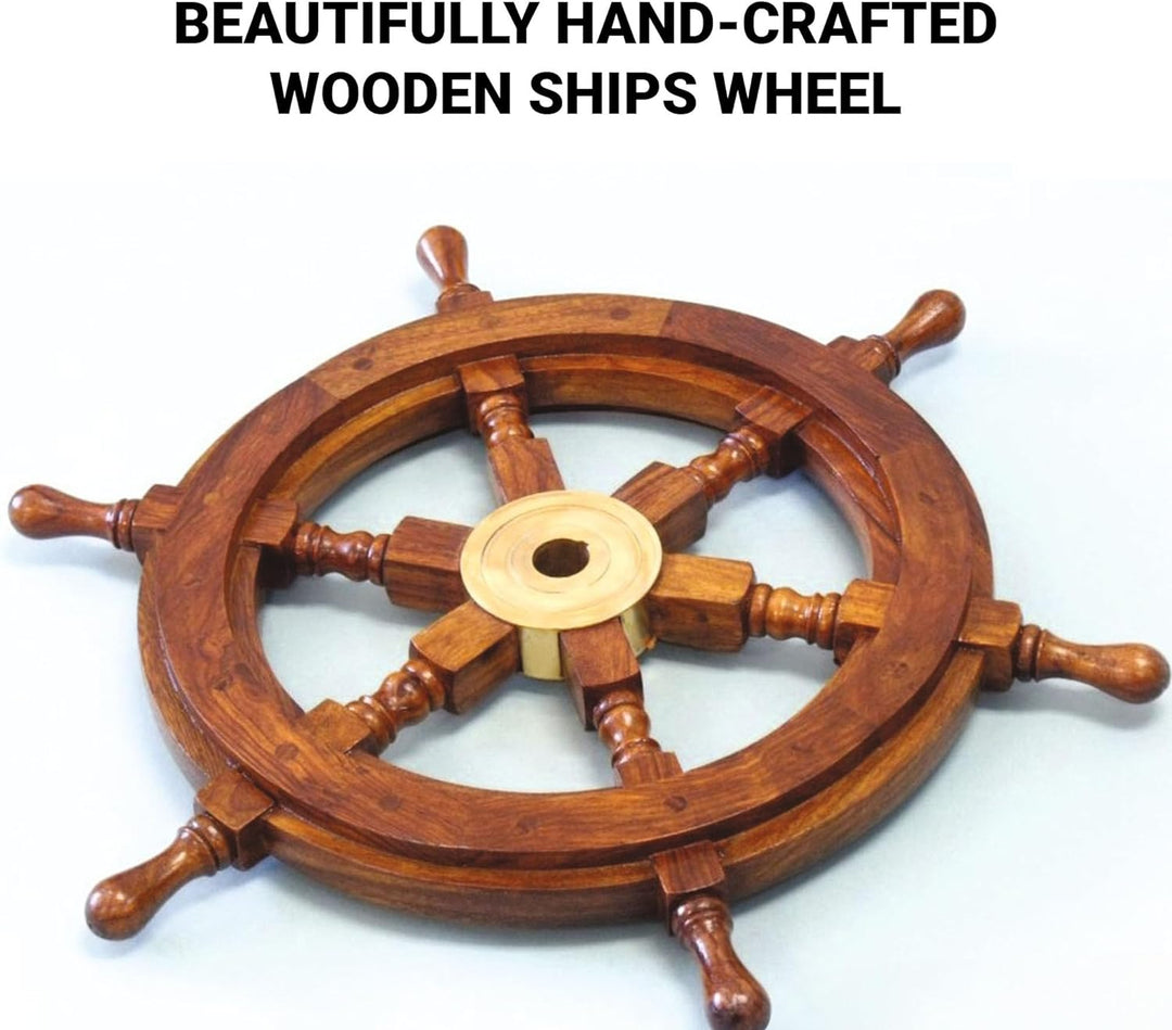 Traditionelle Schiffs 6-Speichen Rad aus Holz mit Messingmittelteil