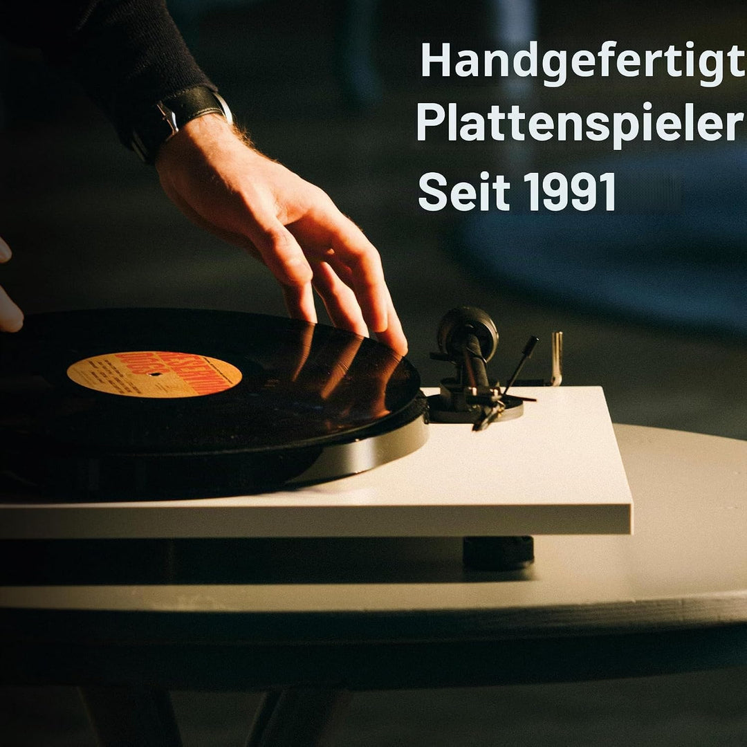 Pro-Ject E1, Plug &amp; Play Einsteiger Plattenspieler mit OM5e System und elektronischer Geschwindigkei