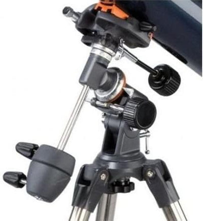 Celestron 31035 AstroMaster 76EQ Newtonsches Spiegelteleskop - mit Zwei Okularen, höheneinstellbarem