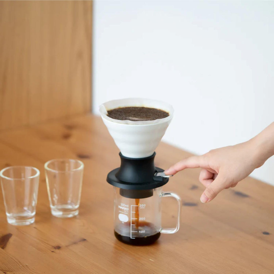 HARIO V60 Keramik-Tropfschalter, 200 ml, Weiss Size 02 Ceramic Weiss, Size 02 Weiss