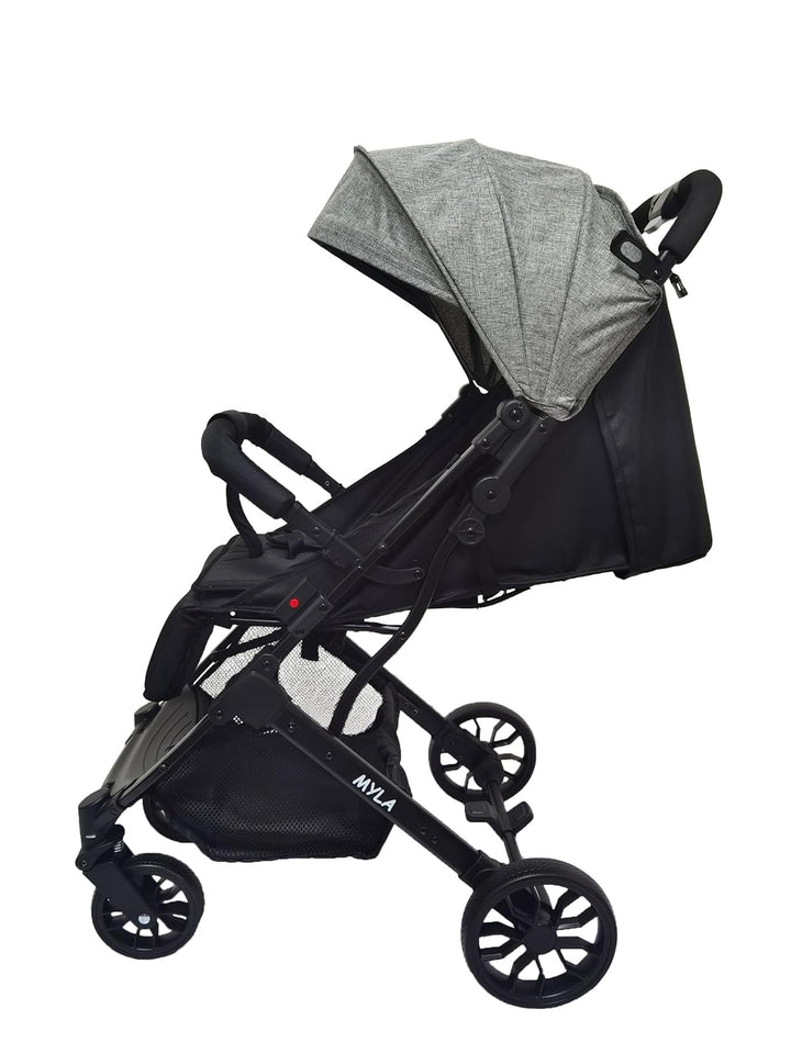 Nania Myla, kompakter Buggy, 0 bis 4 Jahre (22 kg max), leicht (7,5 kg), Stadtwagen, mit einer Hand
