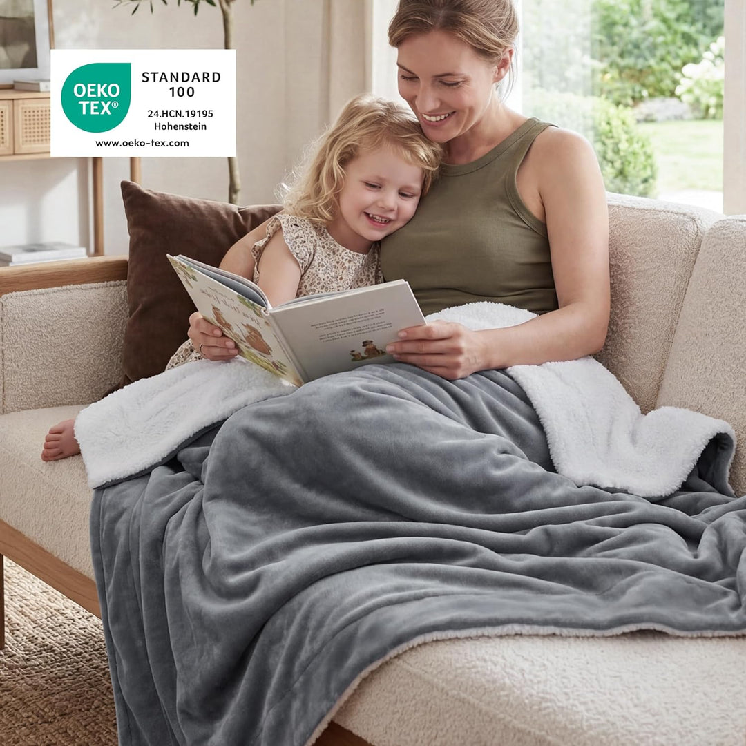 BEDSURE Decke Sofa Kuscheldecke Grau - warm Sherpa Sofaüberwurf Decke, Dicke Sofadecke Couchdecke, 1
