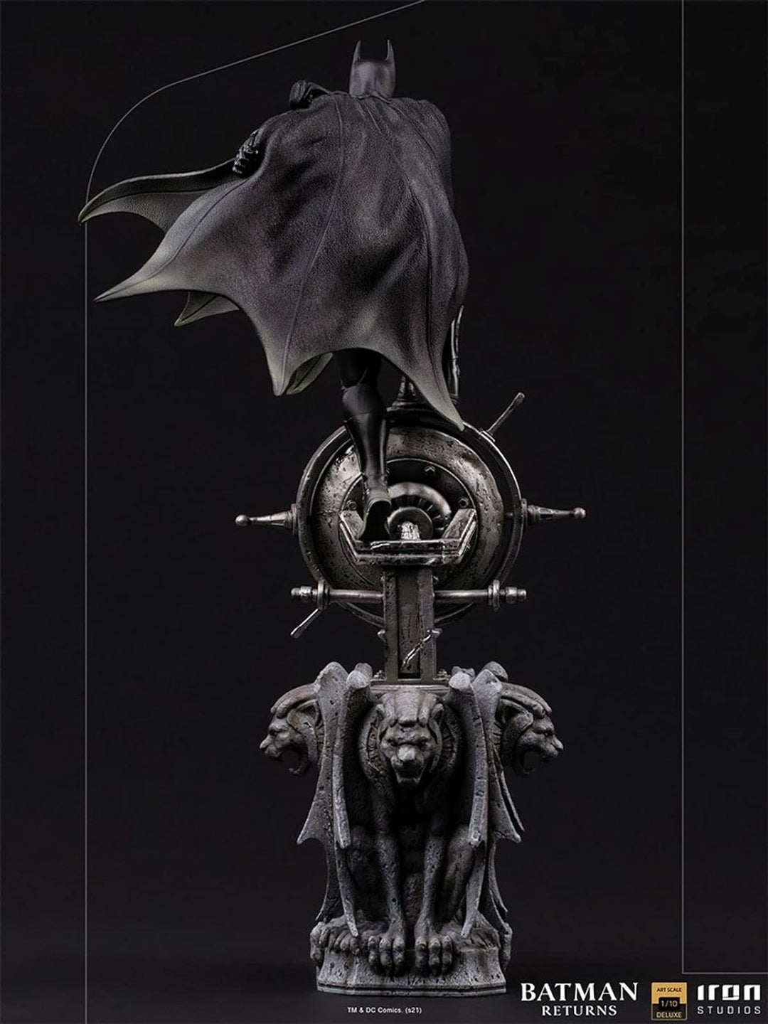 Iron Studios Deluxe: Batman Returns - Batman Art Scale Statue (1/10) (DCCBAT43921-10)