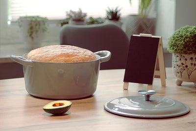 Echtwerk Schmortopf aus Gusseisen mit Emaille-Beschichtung, Brotbacktopf, Für Backöfen, Grill und In