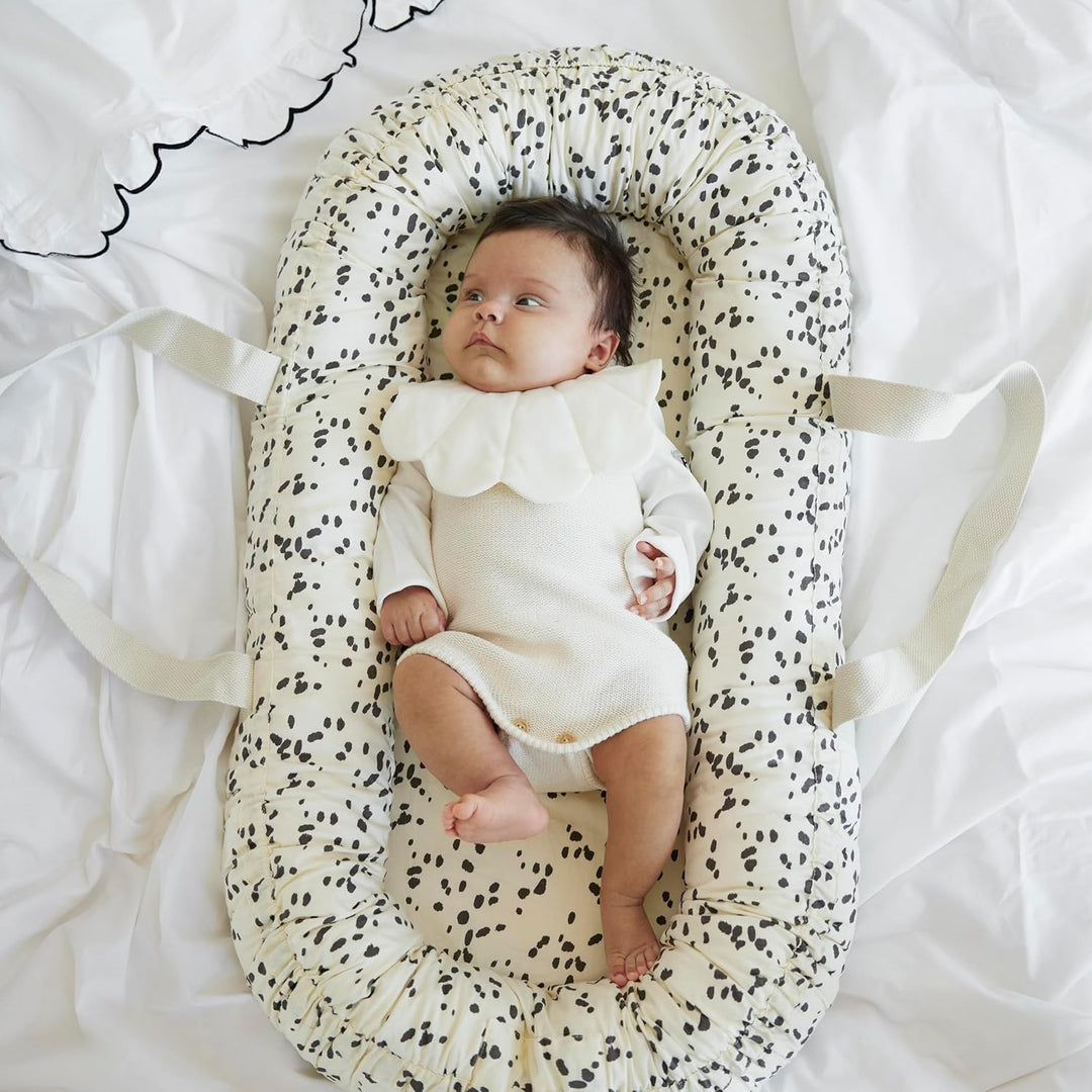 Elodie Details Babynest Kuschelnest Tragbare Babynestchen Neugeborene Kokon für Babys und Säuglinge,