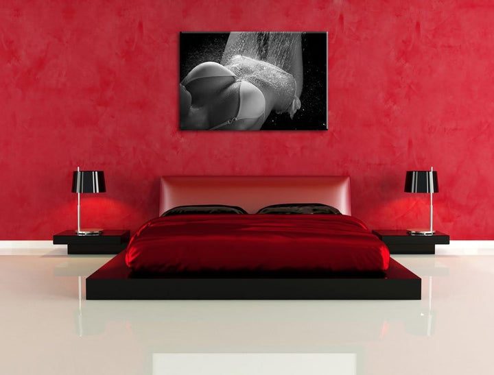 Pixxprint Frau im Bikini unter Einer Dusche als Leinwandbild/Grösse: 100x70 cm/Wandbild/Kunstdruck/f