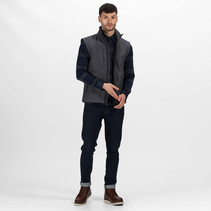 Regatta TRA848 74Y95 Professionelle Octagon II 3-lagige wasserdichte Softshell-Bodywarmer, Grau (Sch