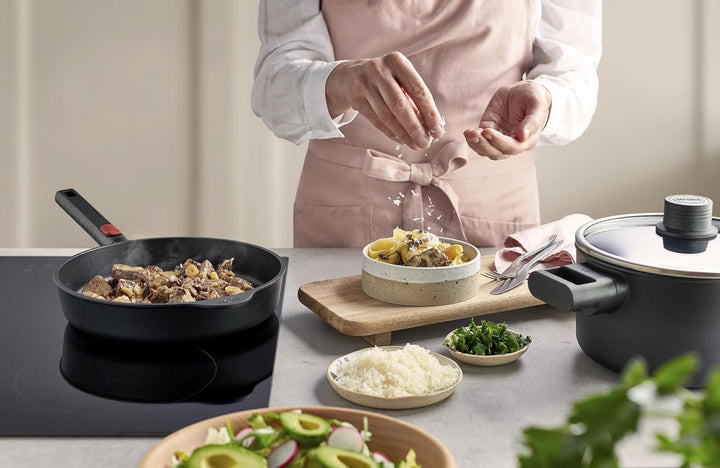 Woll Eco Logic QXR Guss-Flachpfanne - Induktiv -, Ø 28 cm, 5 cm hoch, mit abnehmbaren Stiel - Geeign