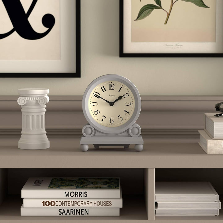JONES CLOCKS® Maida Vale kaminuhr | Kleine traditionelle schreibtischuhr | Grau | Hübsch und charman