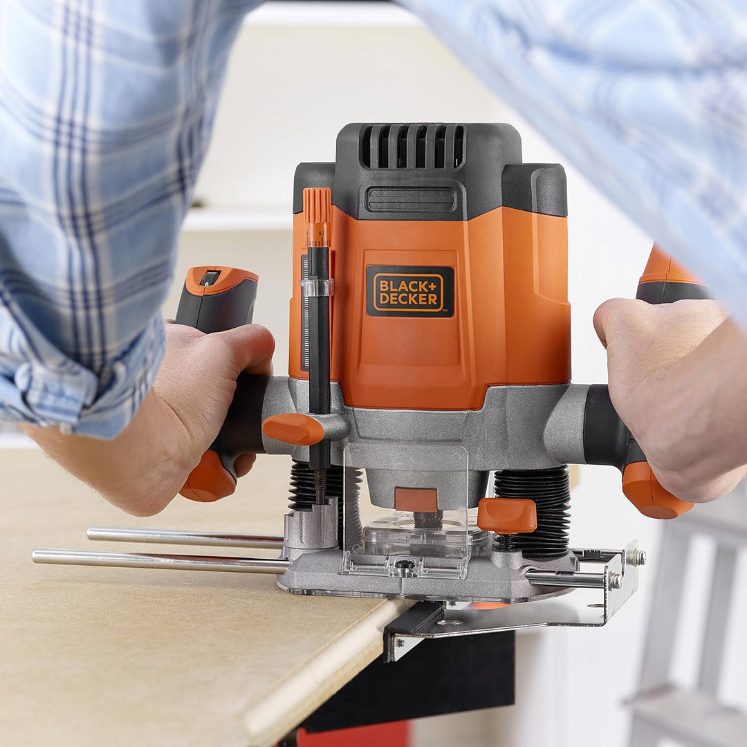 Black+Decker KW1200EKA-QS 1200W 6.35mm Plunge Router + 6 Bits Orange Fräse +