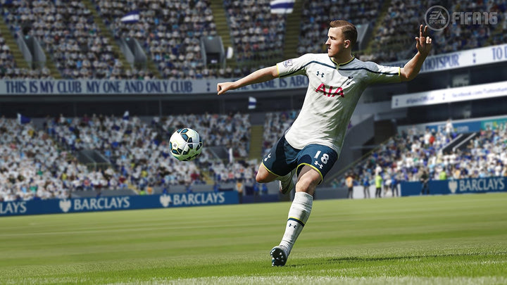 FIFA 16 - [PlayStation 4] PlayStation 4 Standard Disk, PlayStation 4 Standard Disk
