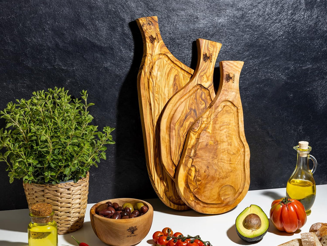 SOLTAKO Olivenholz Steakbrett mit Saftrille 3er Set (35/40/45cm) Schneidebretter aus Oliven Holz mit