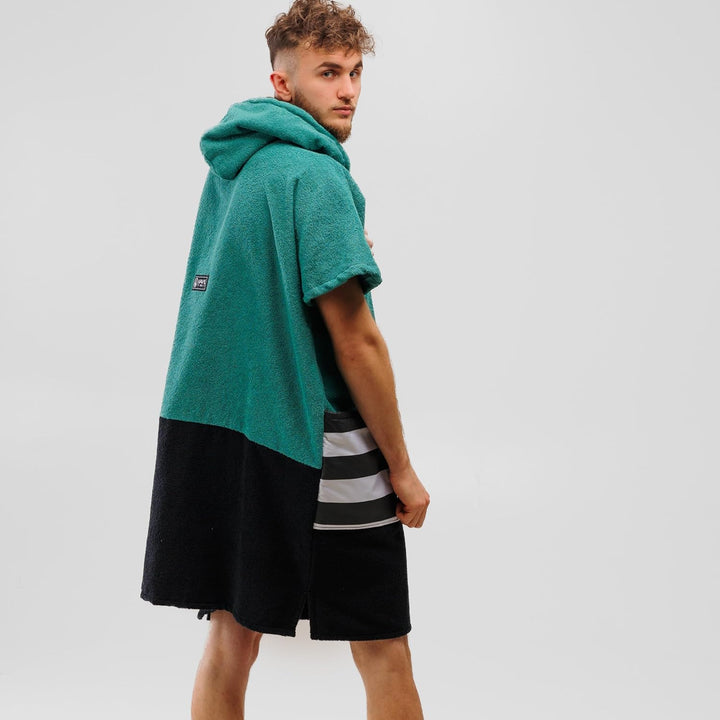 WAVE HAWAII Poncho Faro Surfponcho 100% Baumwolle für Körpergrössen von 160-190 cm Umkleidehilfe für