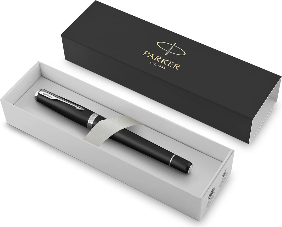 Parker Urban Füller | Muted Black mit Chromzierteilen | Füllfederhalter mit mittlerer Feder und blau