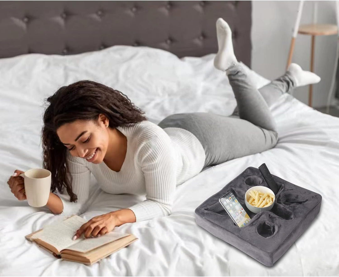 Couch- und Bett-Becherhalter, Kissen, Sofa-Erfrischungstablett für Getränke/Fernbedienung/Snack-Halt
