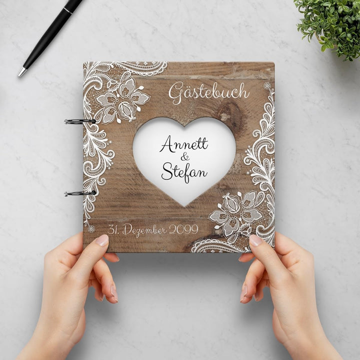 Personalisiertes Hochzeit Gästebuch - Rustikal Motiv (HDF bedruckt mit Holzmotiv und Weisser Spitze)