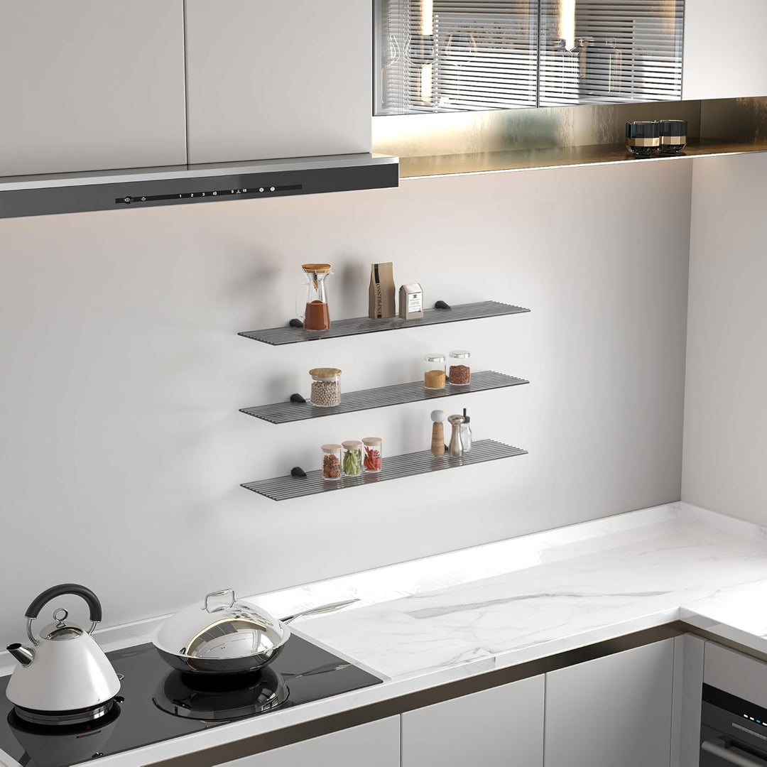 Euro Tische Glasregal 100 cm schwebend aus geriffeltem Grauglas mit schwarzer Halterung | Wandablage