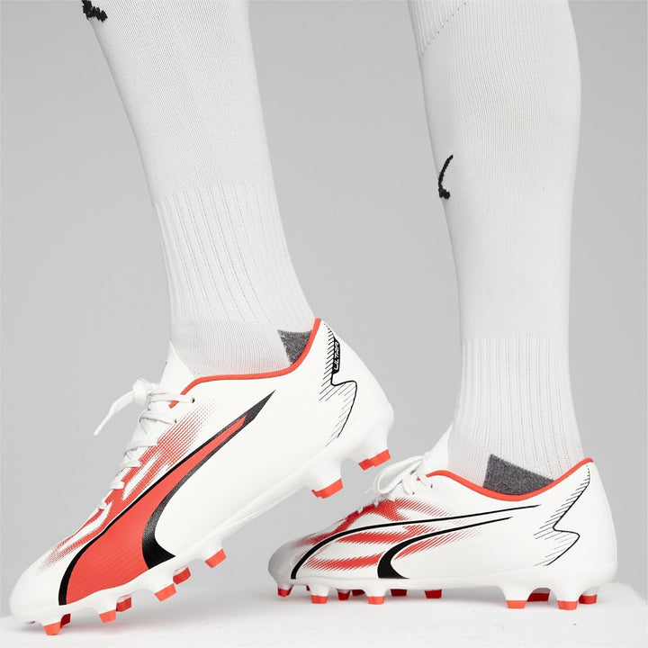 PUMA Herren Ultra Play Fg/Ag Fussballschuh 40.5 EU Puma White Puma Black Fire Orchid, 40.5 EU Puma W