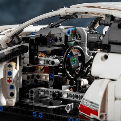 LEGO Technic Porsche 911 RSR 42096