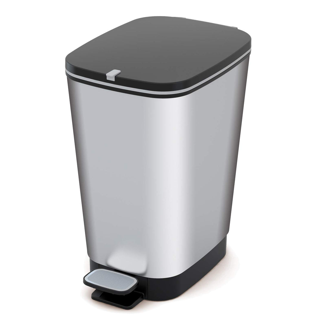 CURVER KIS Chic Bin Style Treteimer 45l mit Deckel und Pedal, Müllbeutelaufhängung, Silber metallic,
