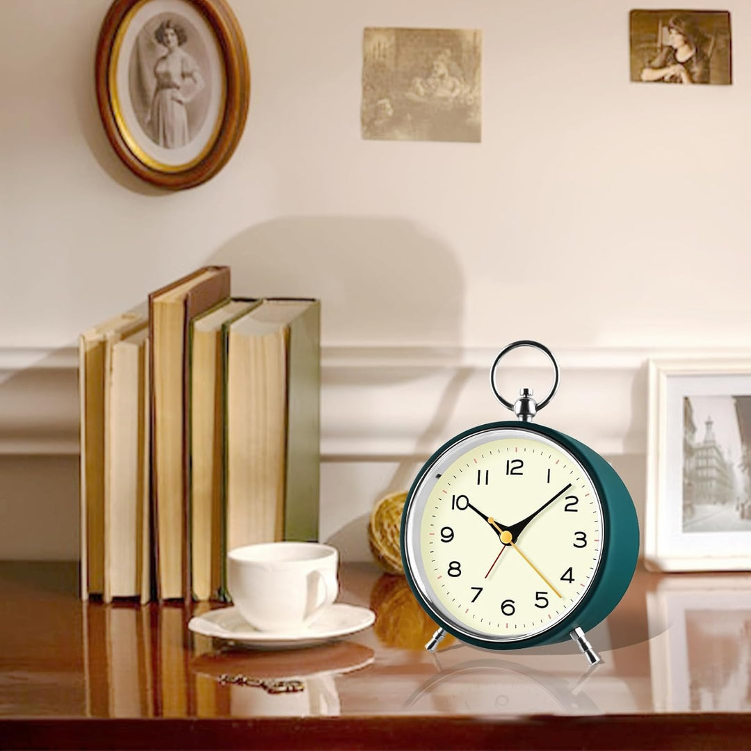 SOCICO Analog Wecker für das Schlafzimmer, Ohne Ticken Wecker mit Licht, Retro-Wecker Analog mit Sch