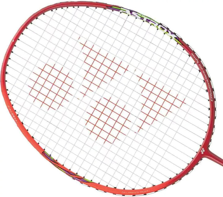 YONEX Graphit Badmintonschläger Astrox Lite Serie (G4, 77 g, 13,6 kg Spannung) Rot/Ausflug, einfarbi