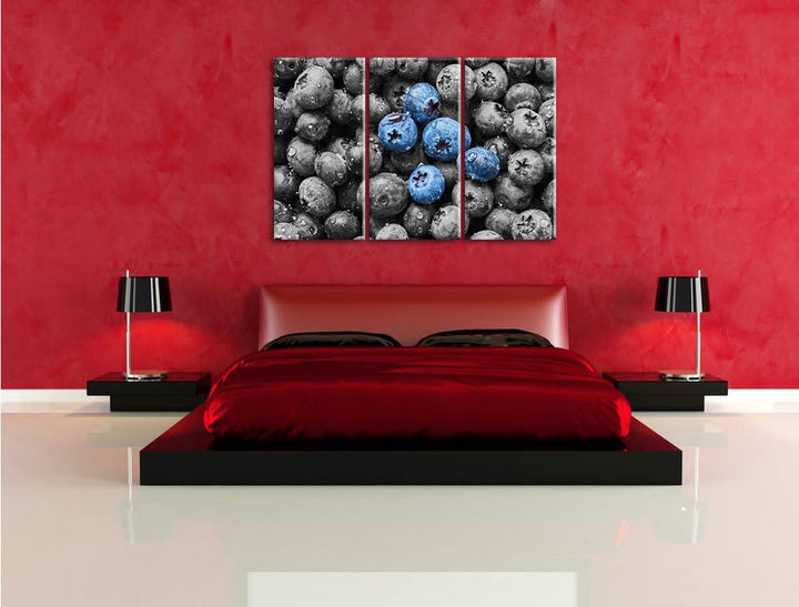 Pixxprint Blaubeeren mit Wassertropfen B&W Detail 3-Teiler Leinwandbild 120x80 Bild auf Leinwand