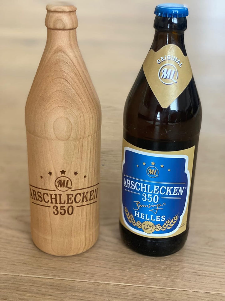 Sepp Bumsingers Automatik Flaschenöffner Echtholz " Original Arschlecken350 " in der 0,5 Liter Gröss