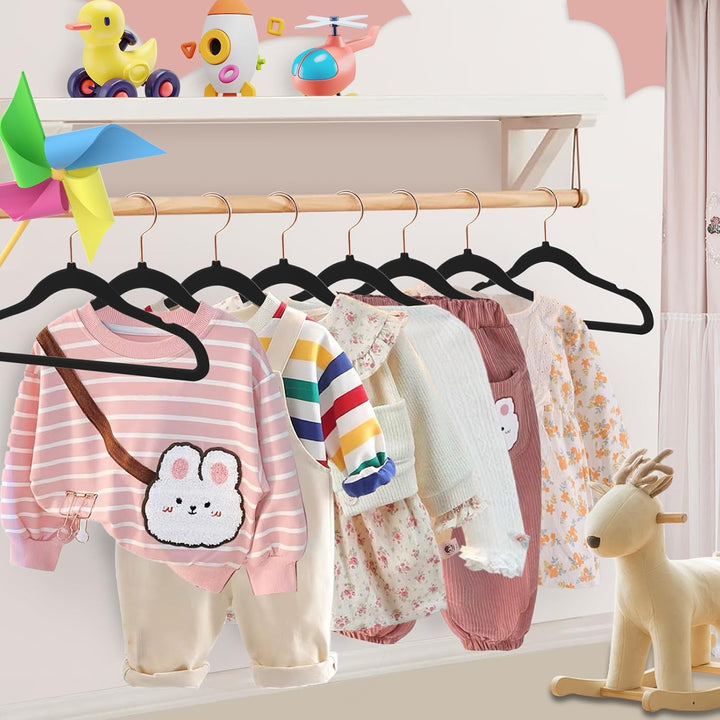 ABHENG 50 Stück Kinderkleiderbügel Samt, Samtbügel für Baby mit 360° Drehbarem Haken, rutschfeste un