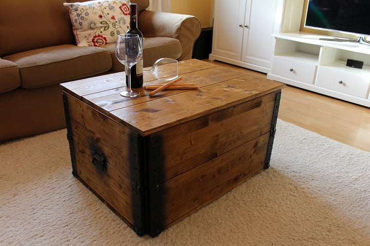 Uncle Joe´s Holzkiste Truhe Couchtisch Beistelltisch Vintage Shabby chic Landhaus Massivholz nussbau