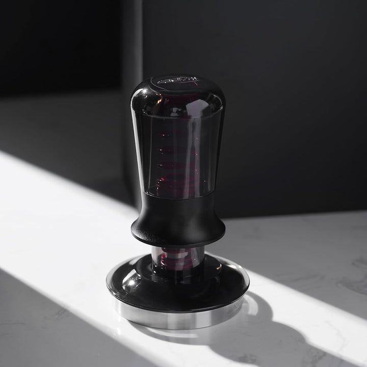 IKAPE 58MM Kaffee Tamper für Espresso, Feder kalibriert Tamper mit semi-transparenten Design, Edelst
