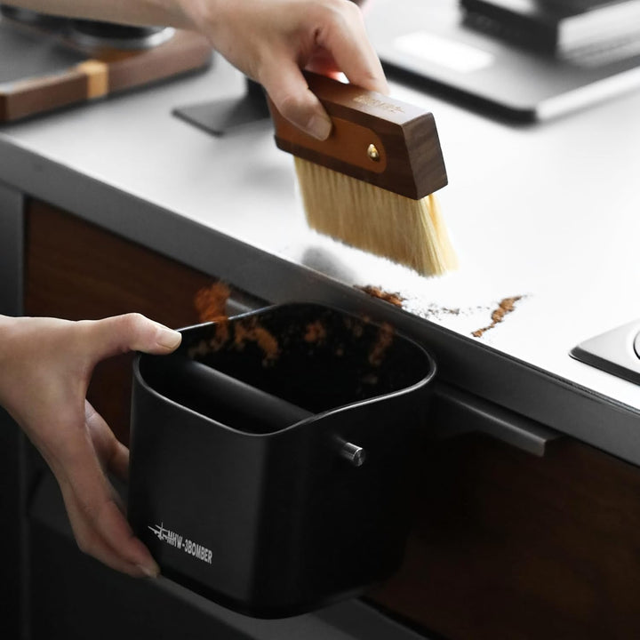 MHW-3BOMBER GB5967B Kaffeeklopfbox zum Ausgiessen von Kaffeesatz, 15 Tassen, 1,2 l, mit Edelstahlsta
