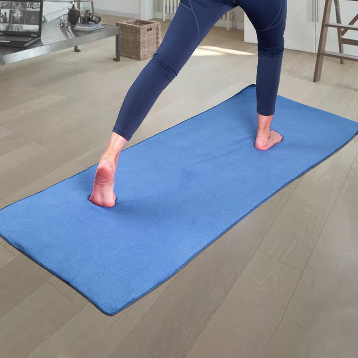 Polyte - Yoga Handtuch aus Mikrofaser mit Rutschfester Silikon Unterfläche und Elastischen Bändern,