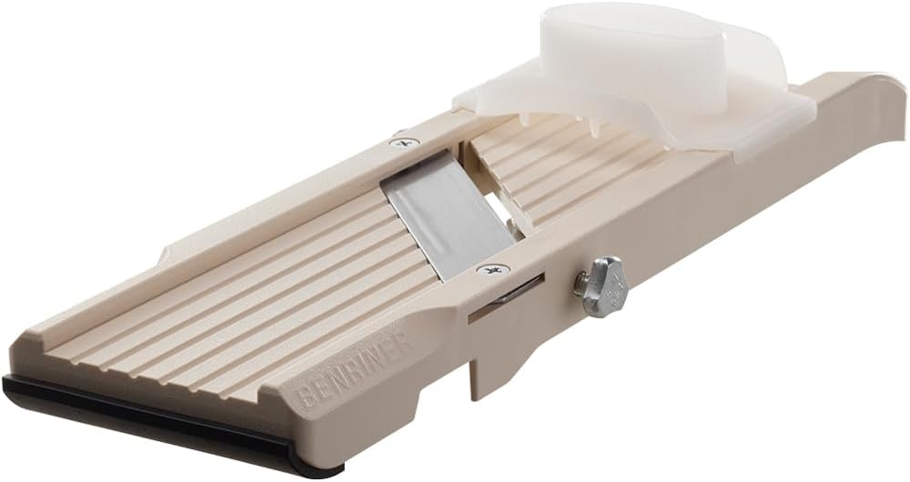 Benriner 64W Gemüsehobel Mandoline, 18/10 Edelstahl, Elfenbein Classic Slicer, Beige